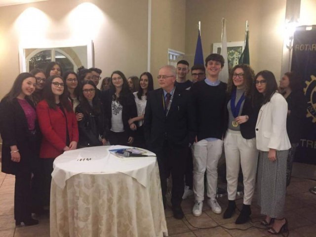 Celebrazione della Costituzione dell'Interact Club di Canosa